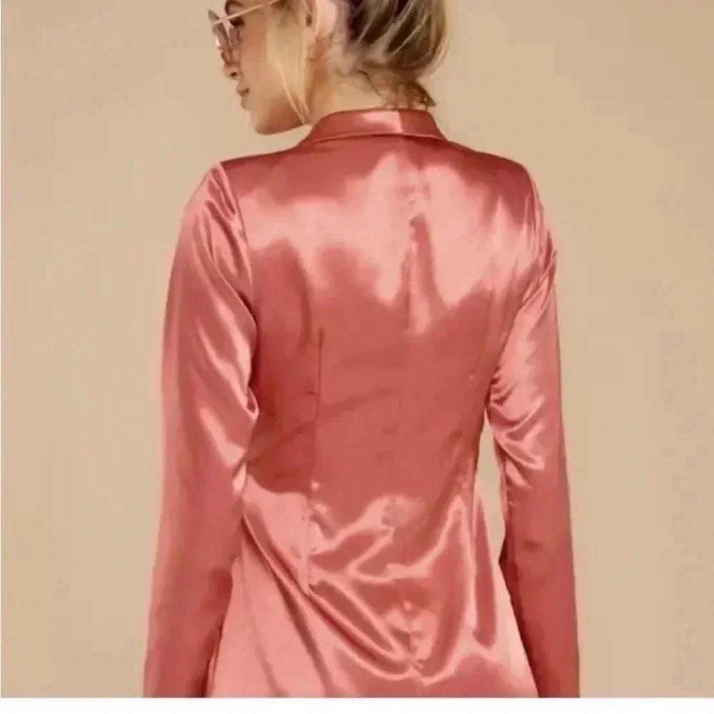 $125 Endless Rose Women's Red Satin Wrap Jacket Tie Shawl Collar Dress Size M - Picture 3 of 8